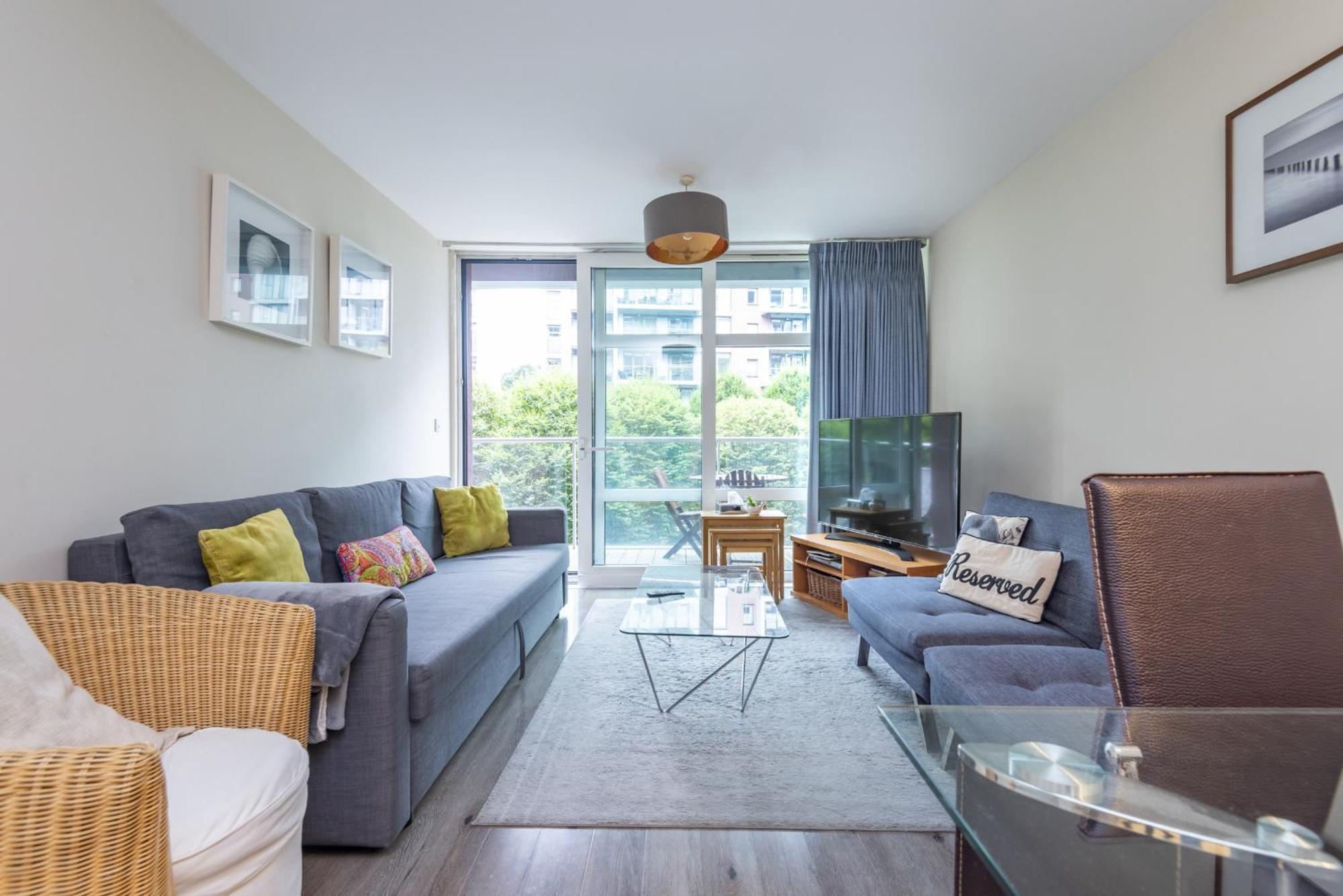 Riverside Apartment Londen Buitenkant foto